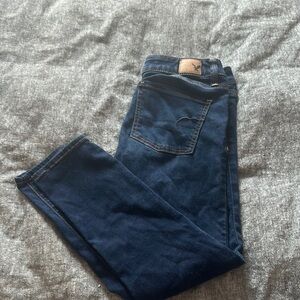 American Eagle Cropped Women’s Jeans